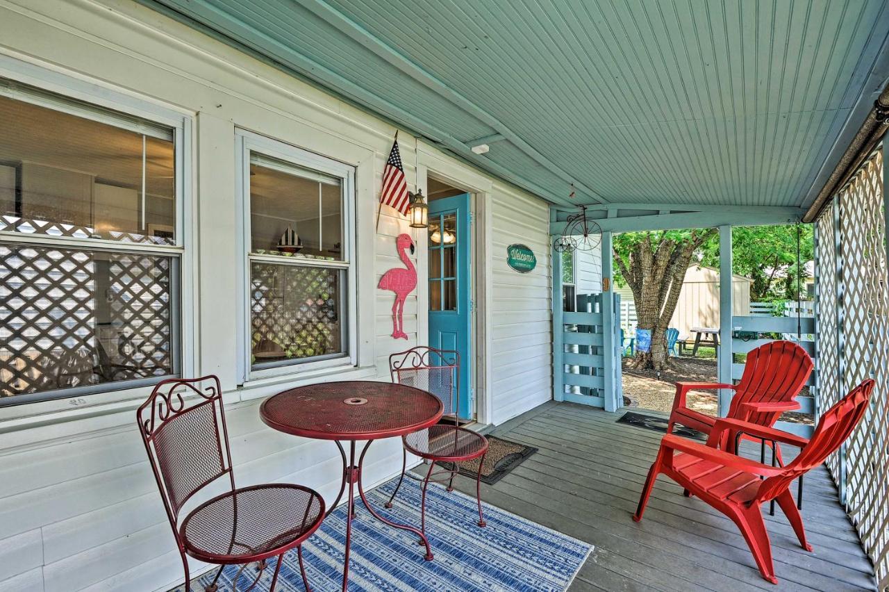 The Blue Crab Cottage - 3 Blocks From The Beach! Colonial Beach Eksteriør billede