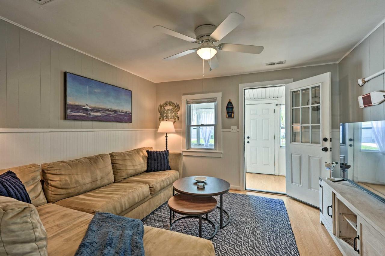 The Blue Crab Cottage - 3 Blocks From The Beach! Colonial Beach Eksteriør billede