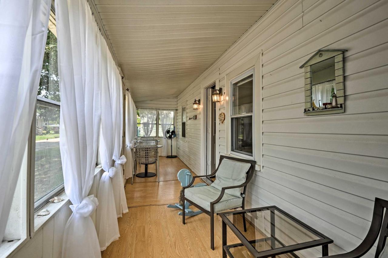 The Blue Crab Cottage - 3 Blocks From The Beach! Colonial Beach Eksteriør billede